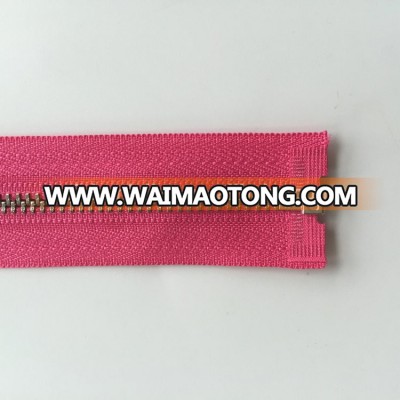 Waimaotong website affordable front to back zipper jeans and big teeth plastic zipper